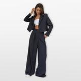 Compleu de costum pentru femei, cu pantaloni largi