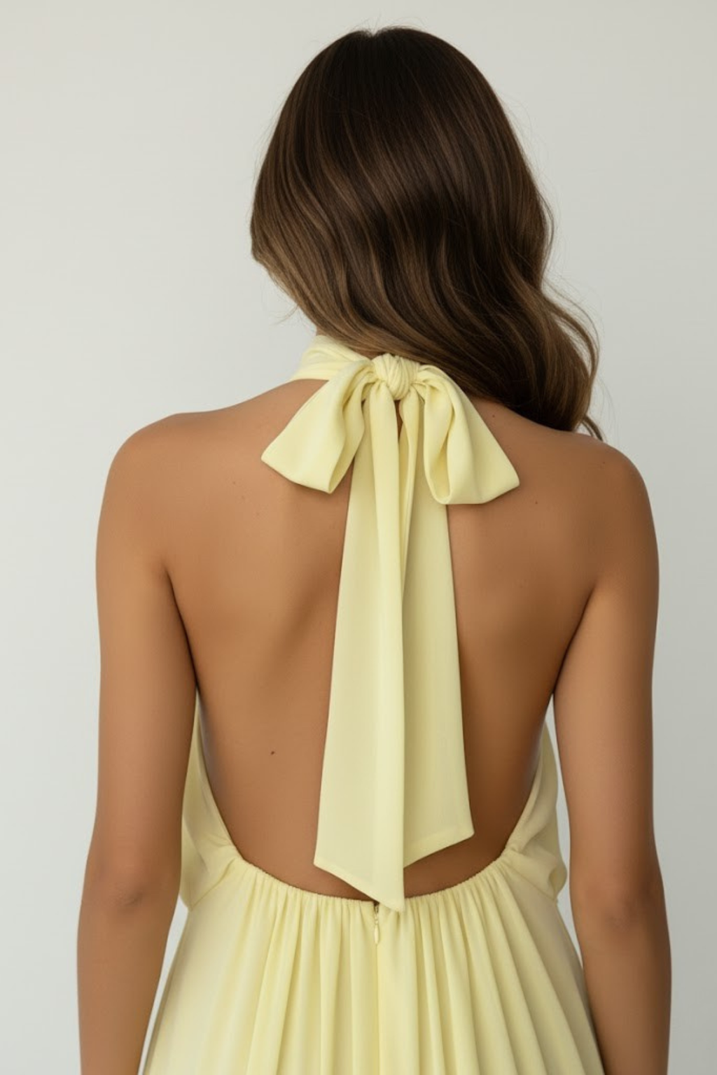 Zwiewna Sukienka Mini Halter Damska