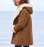 Cappotto da donna con cappuccio e chiusura a alamari