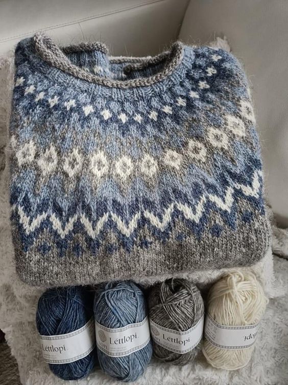 Sweter Norweski Z Okrągłym Dekoltem Damski