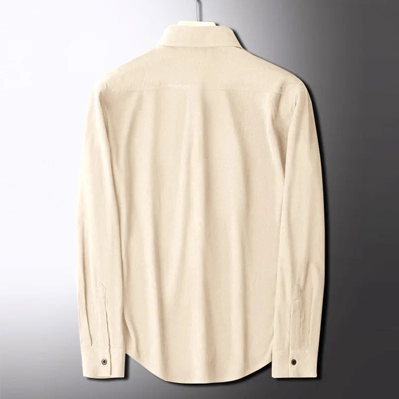 Pánska menčestrová košeľa s klasickým golierom