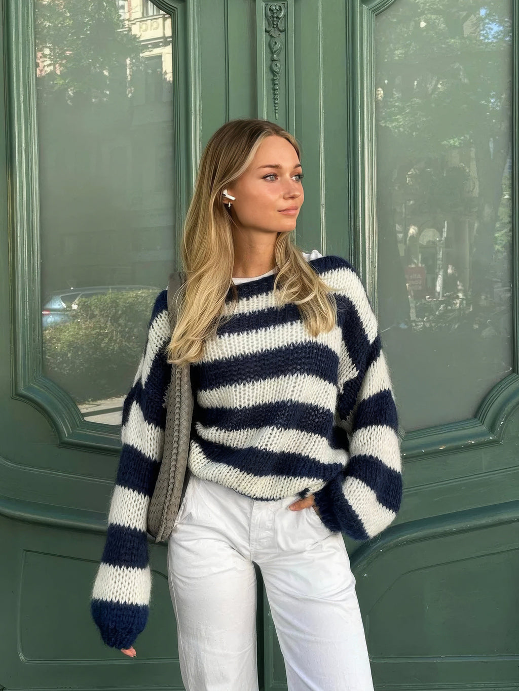 Sweter Dzianinowy w Paski z Okrągłym Dekoltem Damski