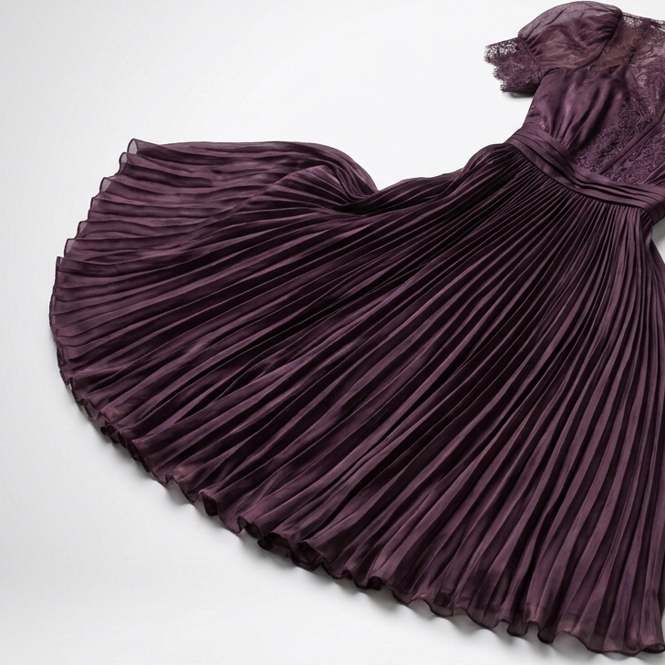 Elegancka Sukienka Maxi Plisowana z Koronką Damska