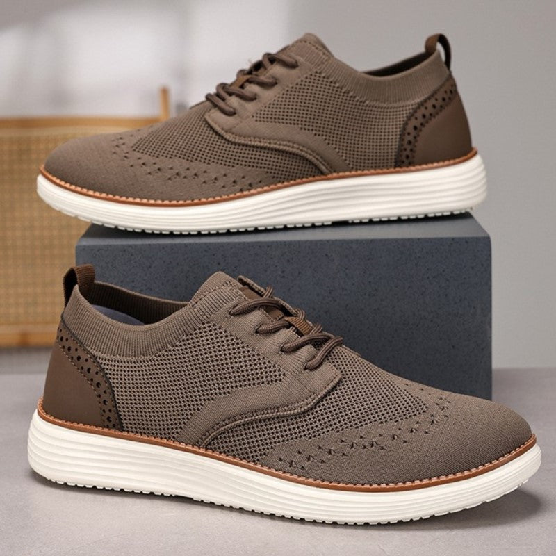 Sneakers bărbătești cu șireturi și talpă contrastantă