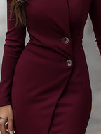 Elegantní dámské midi šaty se zavinovacím střihem
