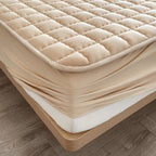 Quilted Mattress Protector with Elastic Side