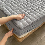 Quilted Mattress Protector with Elastic Side