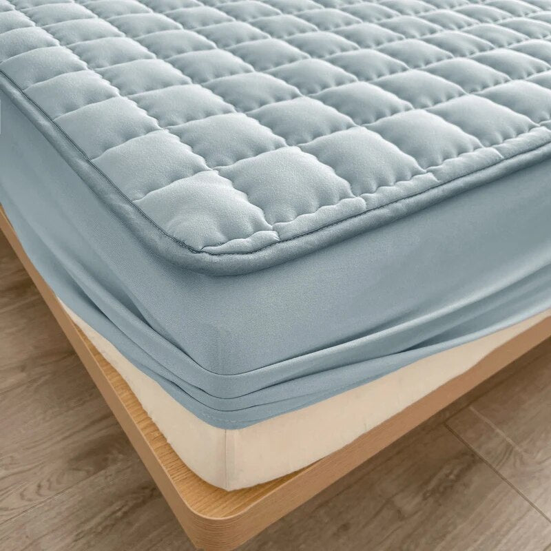 Quilted Mattress Protector with Elastic Side